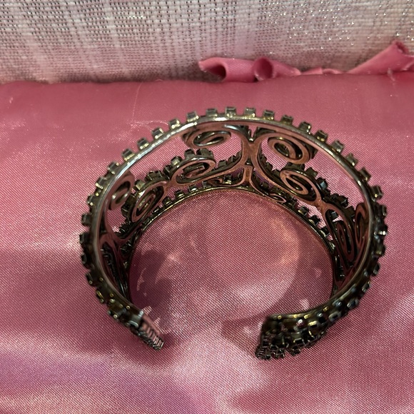 Vintage Jet Black Crystal Cuff Bracelet with Swirl Design - Picture 9 of 13
